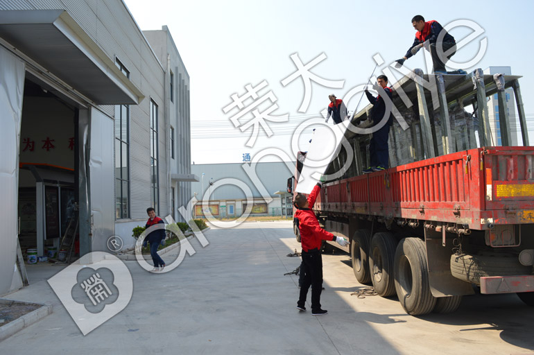 候车亭装车图二